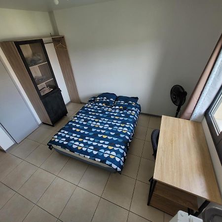 Residence De La Gare, Chambre Meublee 隆瑞莫 外观 照片