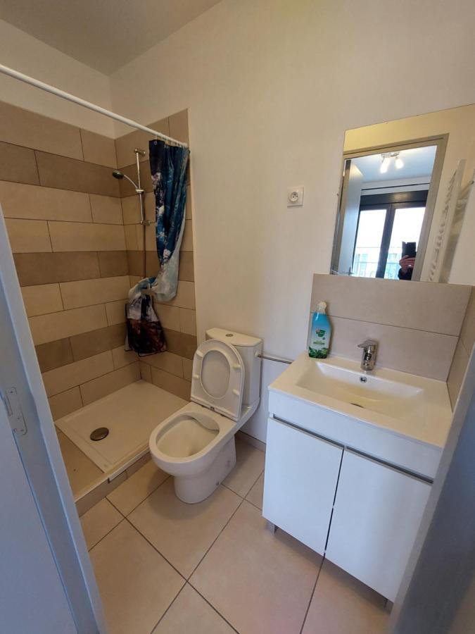 Residence De La Gare, Chambre Meublee 隆瑞莫 外观 照片
